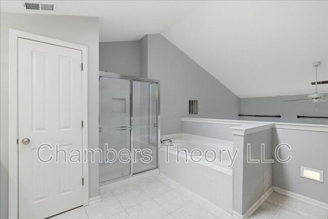 Building Photo - 4664 Kirkland Pl