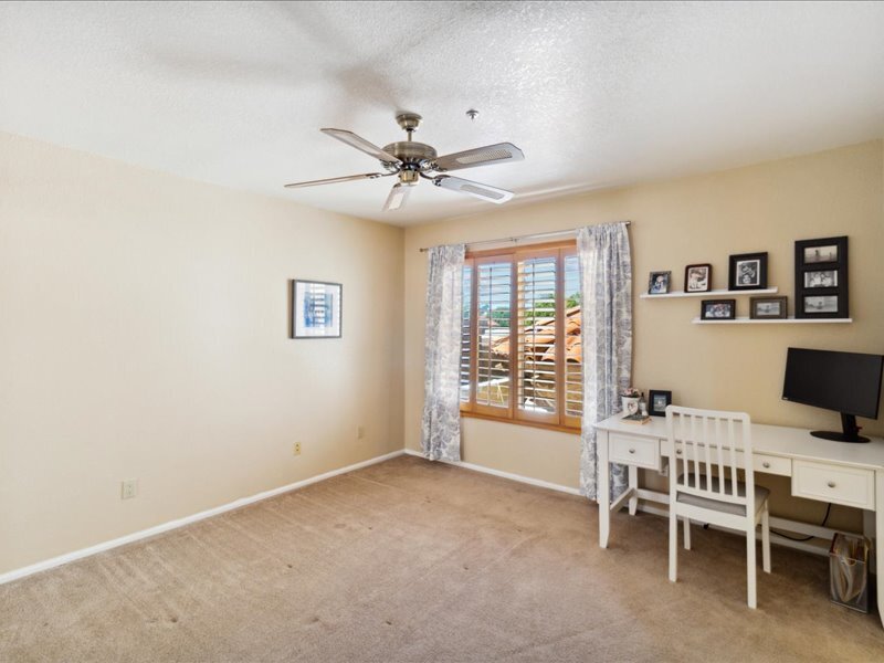 Building Photo - 10563 E Carol Ave