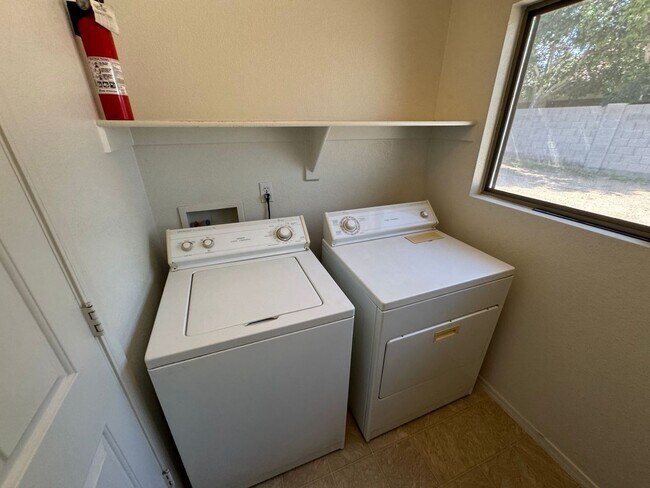 Building Photo - 3 Bedroom - 2 Bath - 1419 Sq. Ft. Home in ...