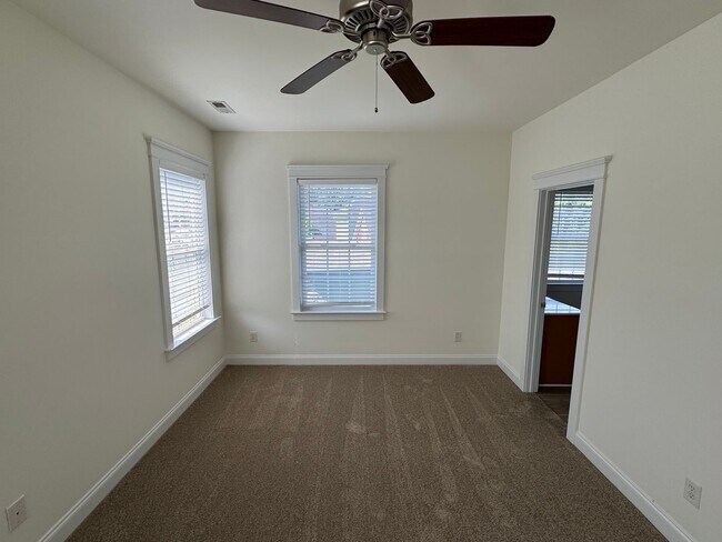 Building Photo - 13743 Carleen Way Dr