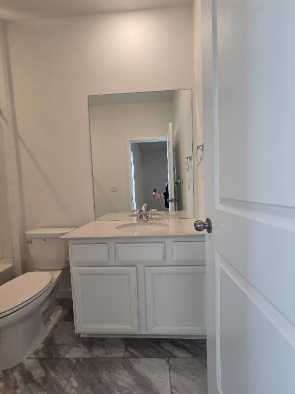 Building Photo - 5387 Euclid Dr