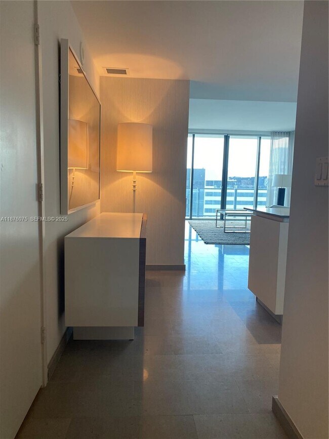 Building Photo - 88 SW 7th St