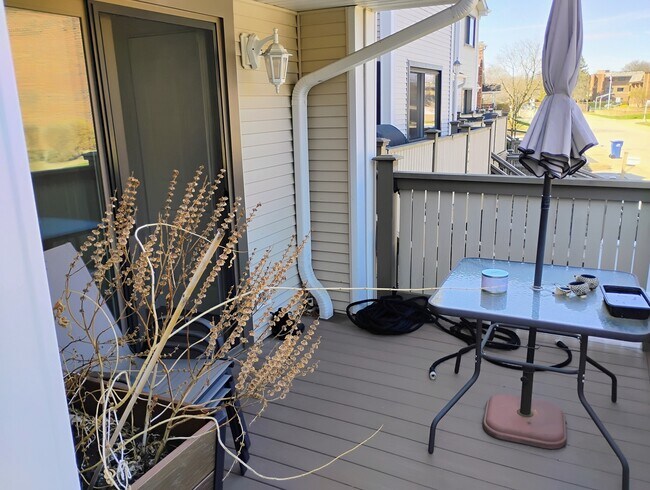 Building Photo - 3061 Pheasant Creek Dr