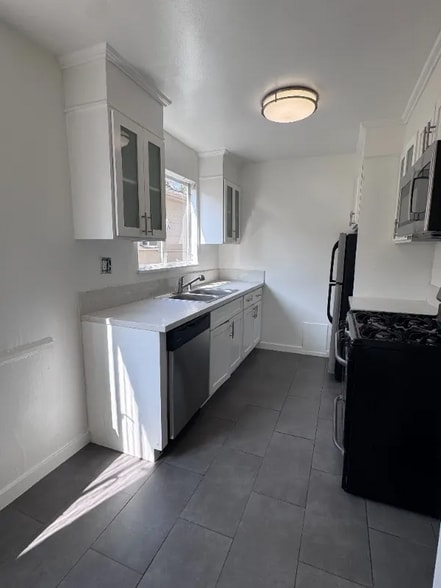 Building Photo - 1280 Laurel Ave