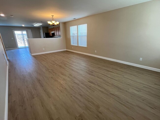 Building Photo - Stunning 3-Bedroom Home in Merced!!