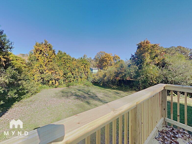Building Photo - 6450 Ashdale Dr