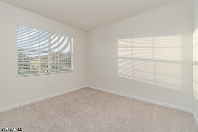 Building Photo - 2740 Blossom Wy