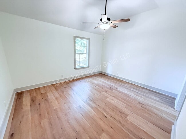 Building Photo - 2BR/2BA FOR RENT