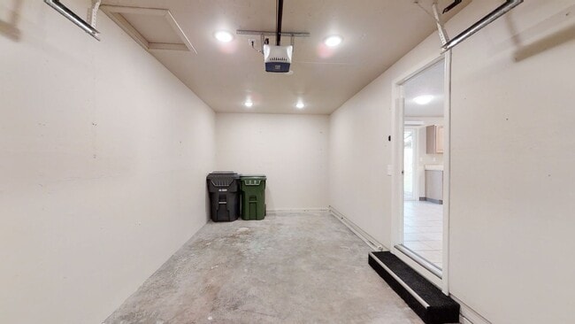 Building Photo - 17416-17418 8TH AVE CT E