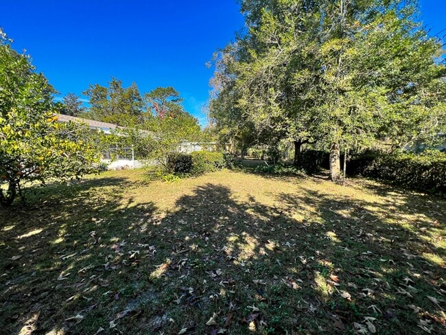 Building Photo - Pet Friendly 3BR/2BA NW Gainesville Home - Available mid-July!