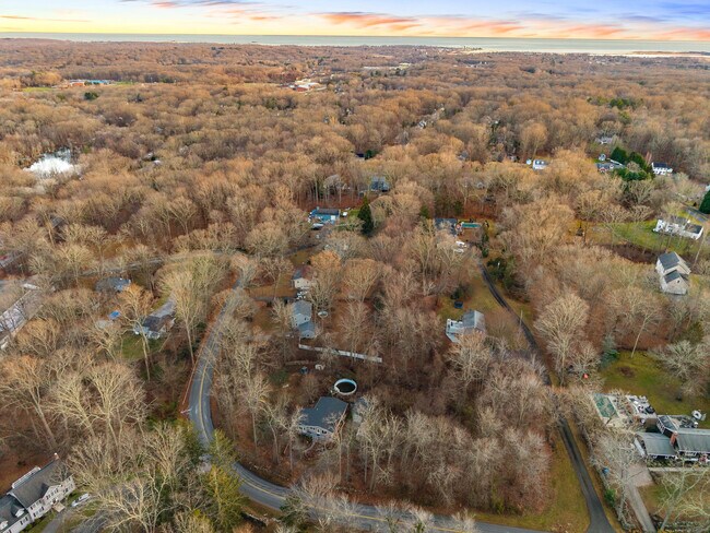 Building Photo - 15 Egypt Ln