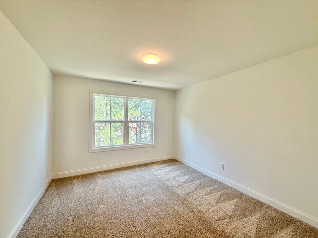 Building Photo - 4821 Gossamer Ln