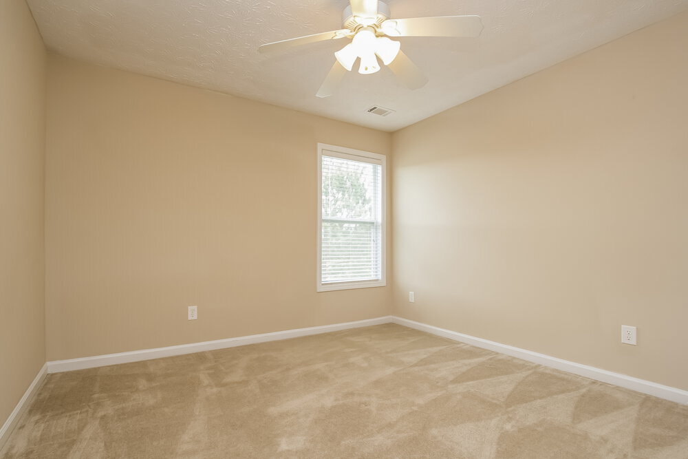 Building Photo - 900 Gardenia Curve