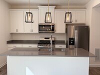 Building Photo - Harmony