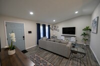 Building Photo - 1917 Wolford Rd