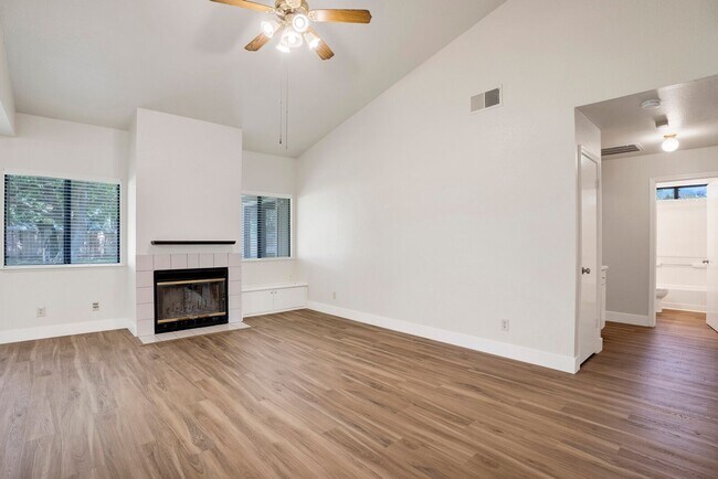 Building Photo - 14 Sea Anchor Ct