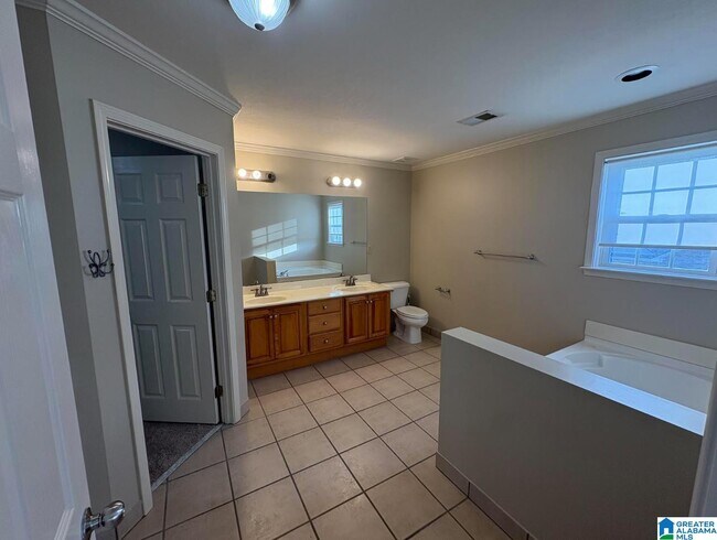 Building Photo - 1443 River Walk Cir