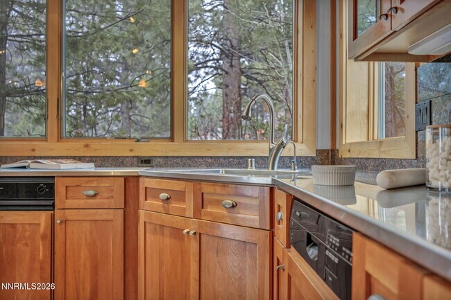 Building Photo - 54 Bennington Ct