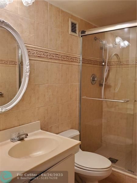 Building Photo - 3725 S Ocean Dr