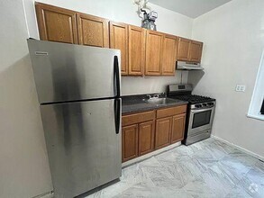 Building Photo - 1 bedroom in BRONX NY 10455