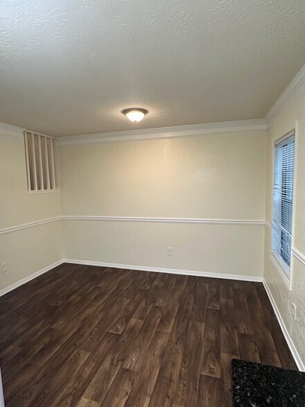 Building Photo - Room in Townhome on Destin Cir