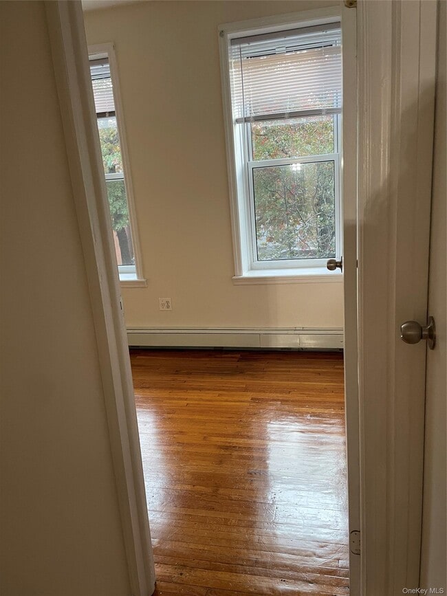 Building Photo - 328 Troy Ave