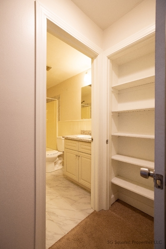 Building Photo - 803 Plate St