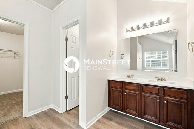 Building Photo - 4 Bedroom Pet-Friendly Home in ELLENWOOD, GA with Main Street Renewal