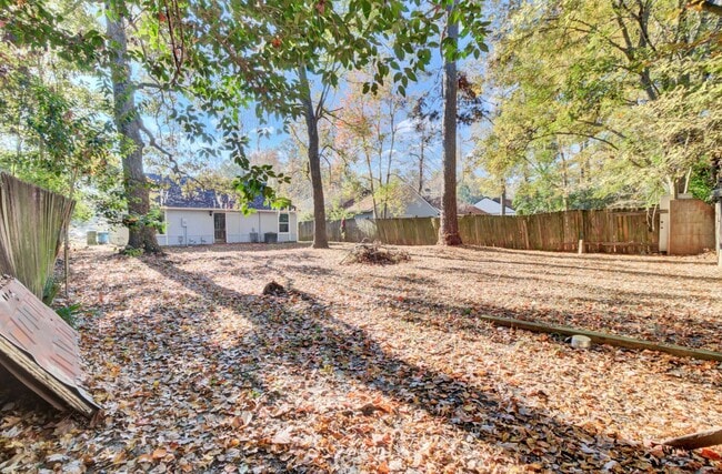 Building Photo - 1282 Maryland Dr