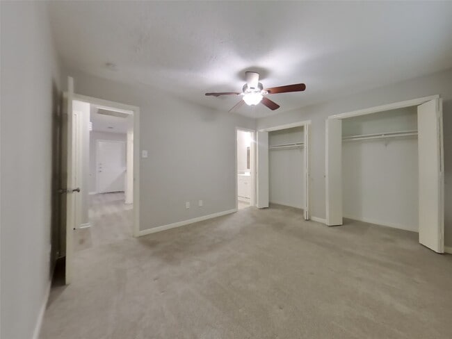 Building Photo - 14202 Clear Forest Dr