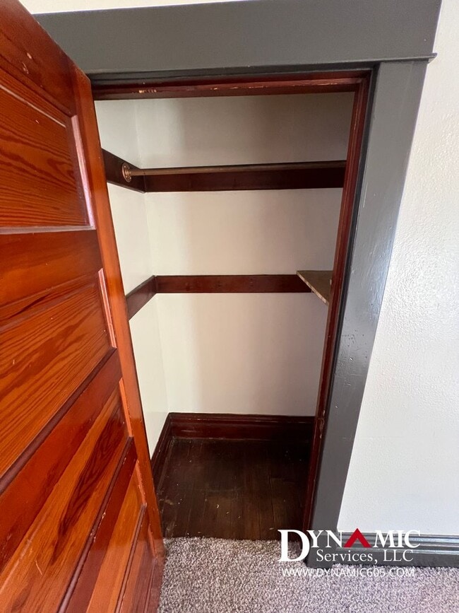 Building Photo - 3 Bedroom, 1 Bathroom Single Family House