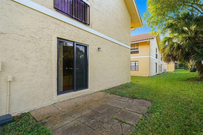 Building Photo - 8412 Shadow Ct