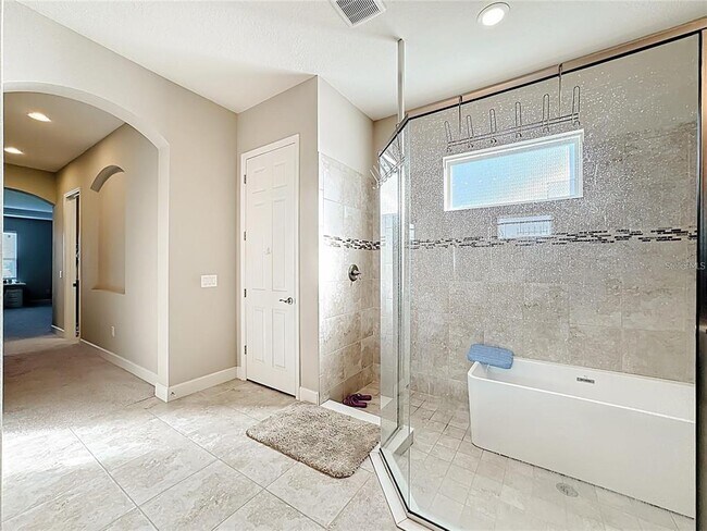 Building Photo - 6006 Anise Dr