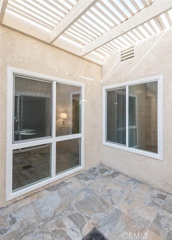 Building Photo - 2116 Via Puerta