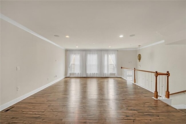 Building Photo - 860 Stonehill Ln