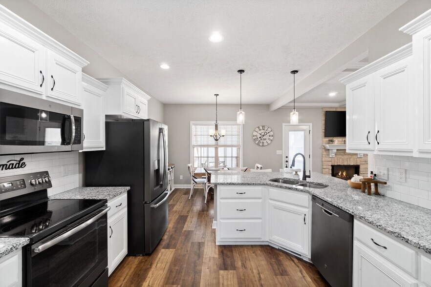 Building Photo - 1168 Christian James Dr