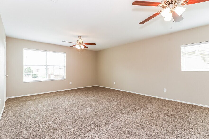 Building Photo - 2732 Maegen Cir