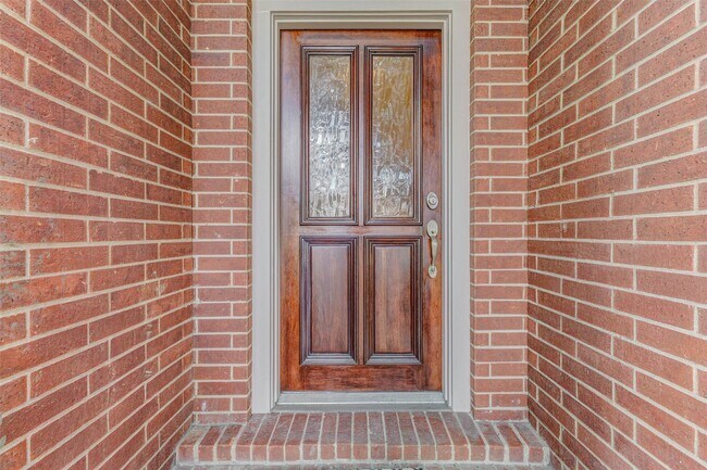 Building Photo - 30 Waugh Dr