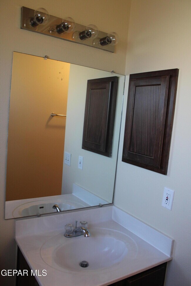 Building Photo - 12928 Hueco Pit Dr