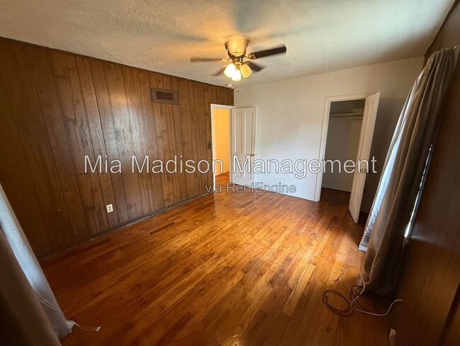 Building Photo - 115 Hibiscus Ave