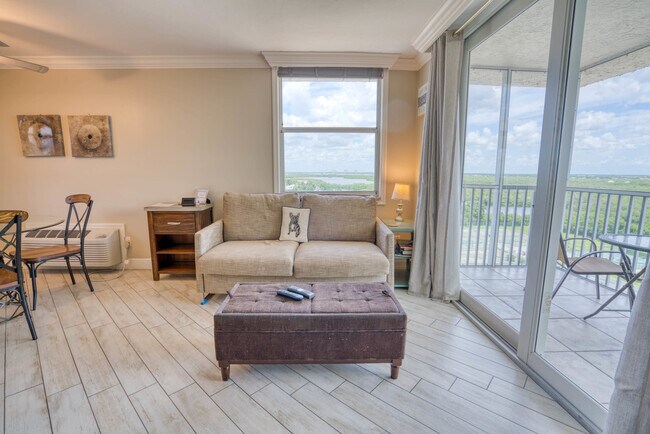 Building Photo - 5600 Bonita Beach Rd SW