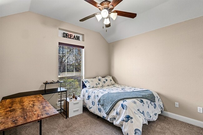 Building Photo - 8918 N Longwood Dr