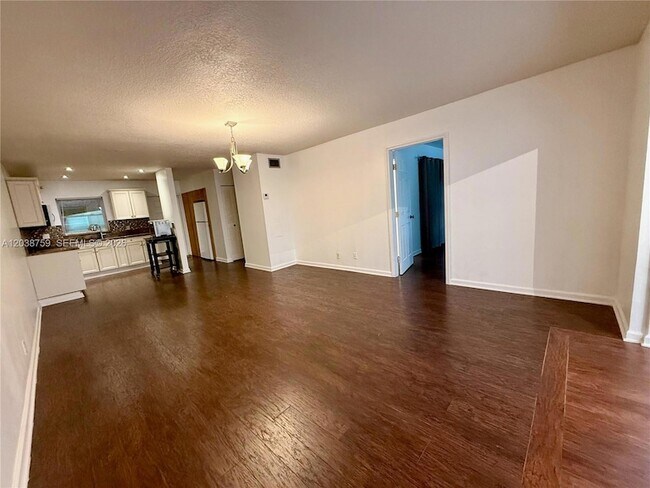 Building Photo - 3048 Sunrise Lakes Dr E