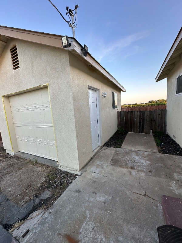 Building Photo - 2712 E Woodson Rd