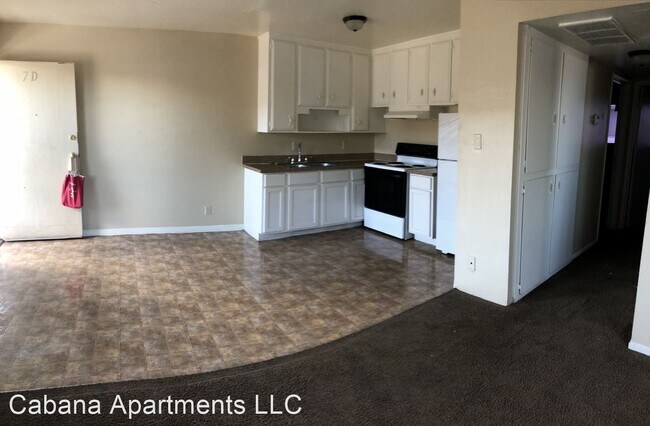 Building Photo - 2524 Tulip Ln