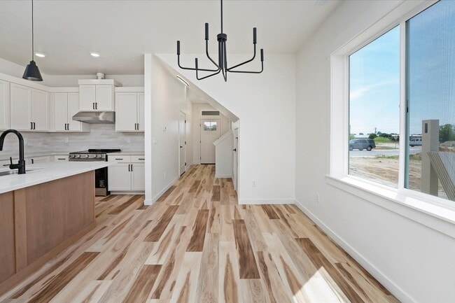 Building Photo - 405 N 18th St