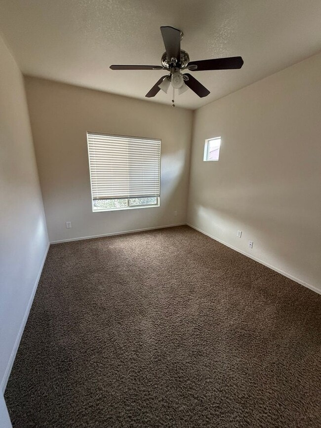 Building Photo - 1315 Paso Robles Ave