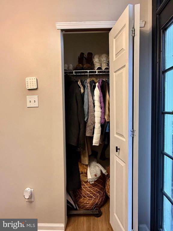 Building Photo - 602 Hamilton St