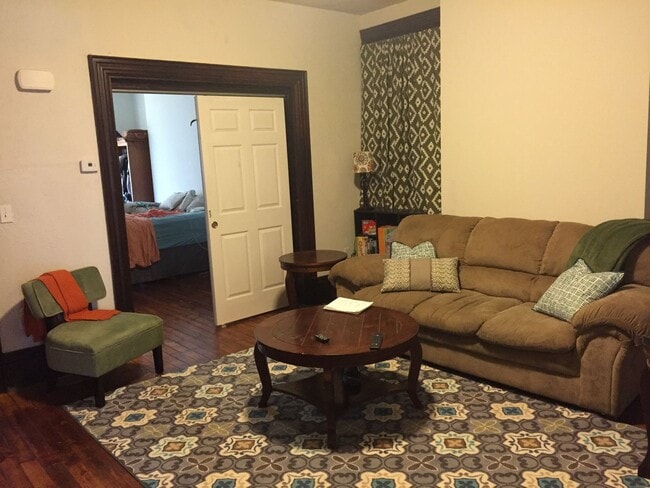 Building Photo - 1622 Hatteras St