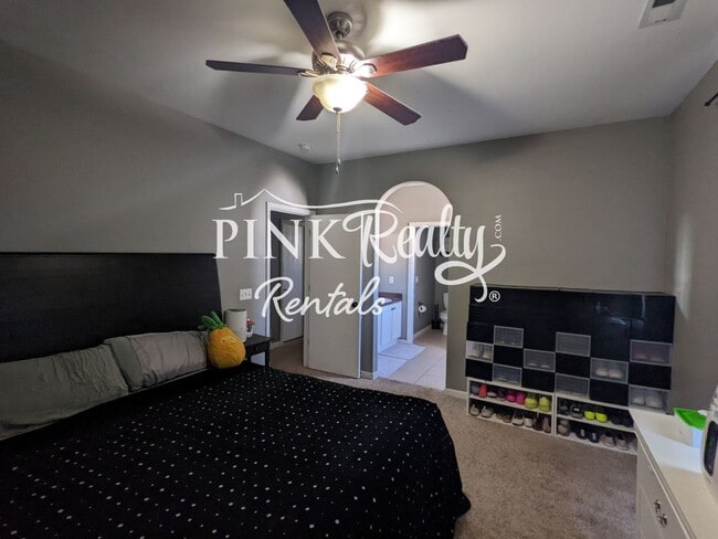 Building Photo - 9496 Pony Gulch Way